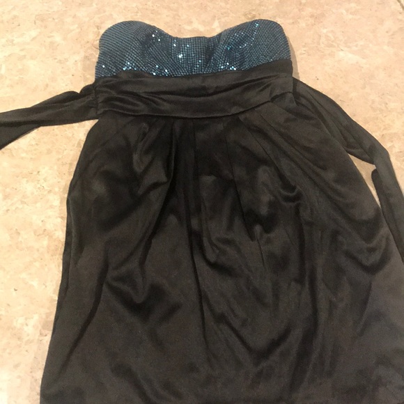 Semi formal - Picture 1 of 3